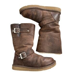 UGG Kensington Brown
Leather Buckle Boots Sheepskin lined size 7
